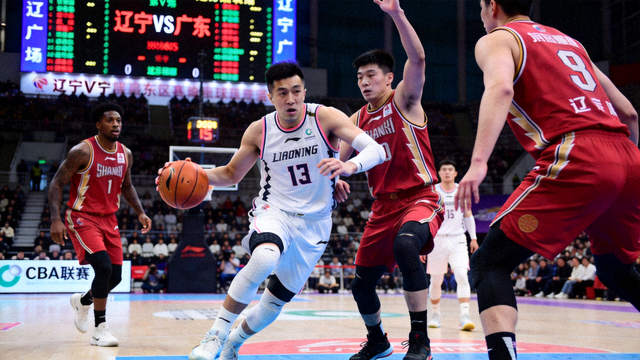 CBA辽宁对阵广东焦点大战高清直播画面